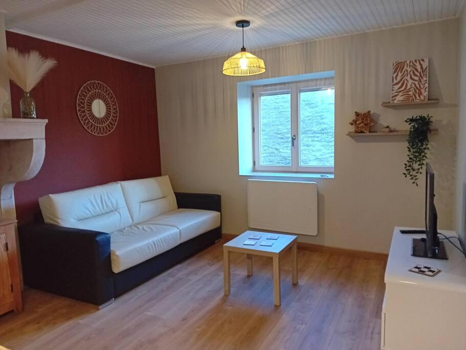 Petite Maison En Pierre Au Calme Avec Exterieur Montbellet Exteriör bild