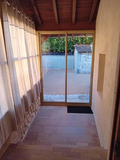 Petite Maison En Pierre Au Calme Avec Exterieur Montbellet Exteriör bild