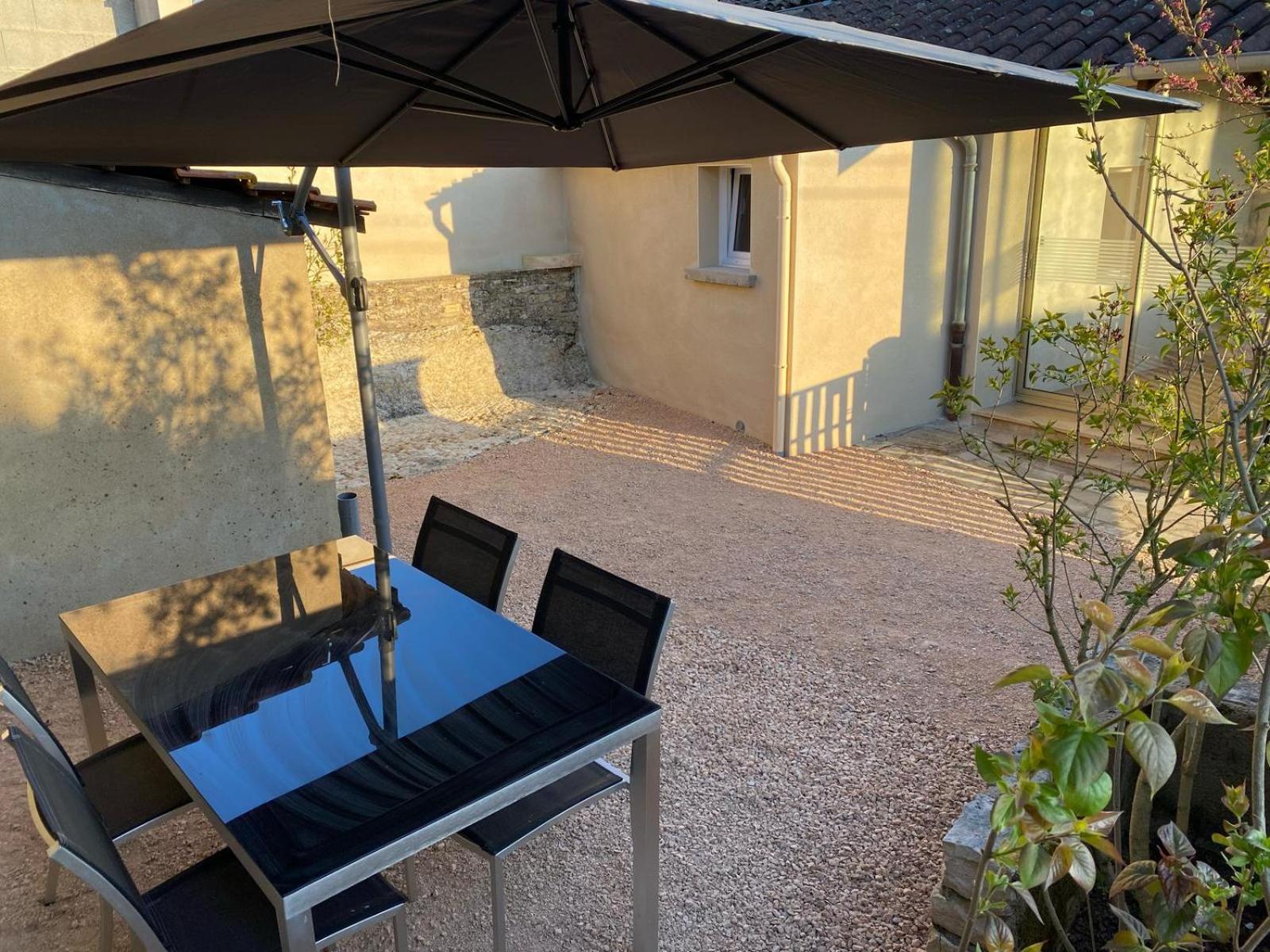 Petite Maison En Pierre Au Calme Avec Exterieur Montbellet Exteriör bild