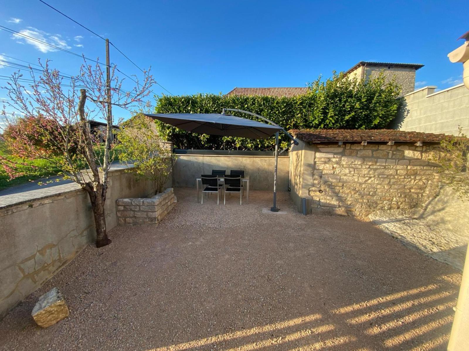 Petite Maison En Pierre Au Calme Avec Exterieur Montbellet Exteriör bild